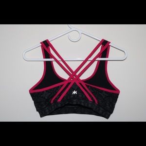 Black pattern sports bra